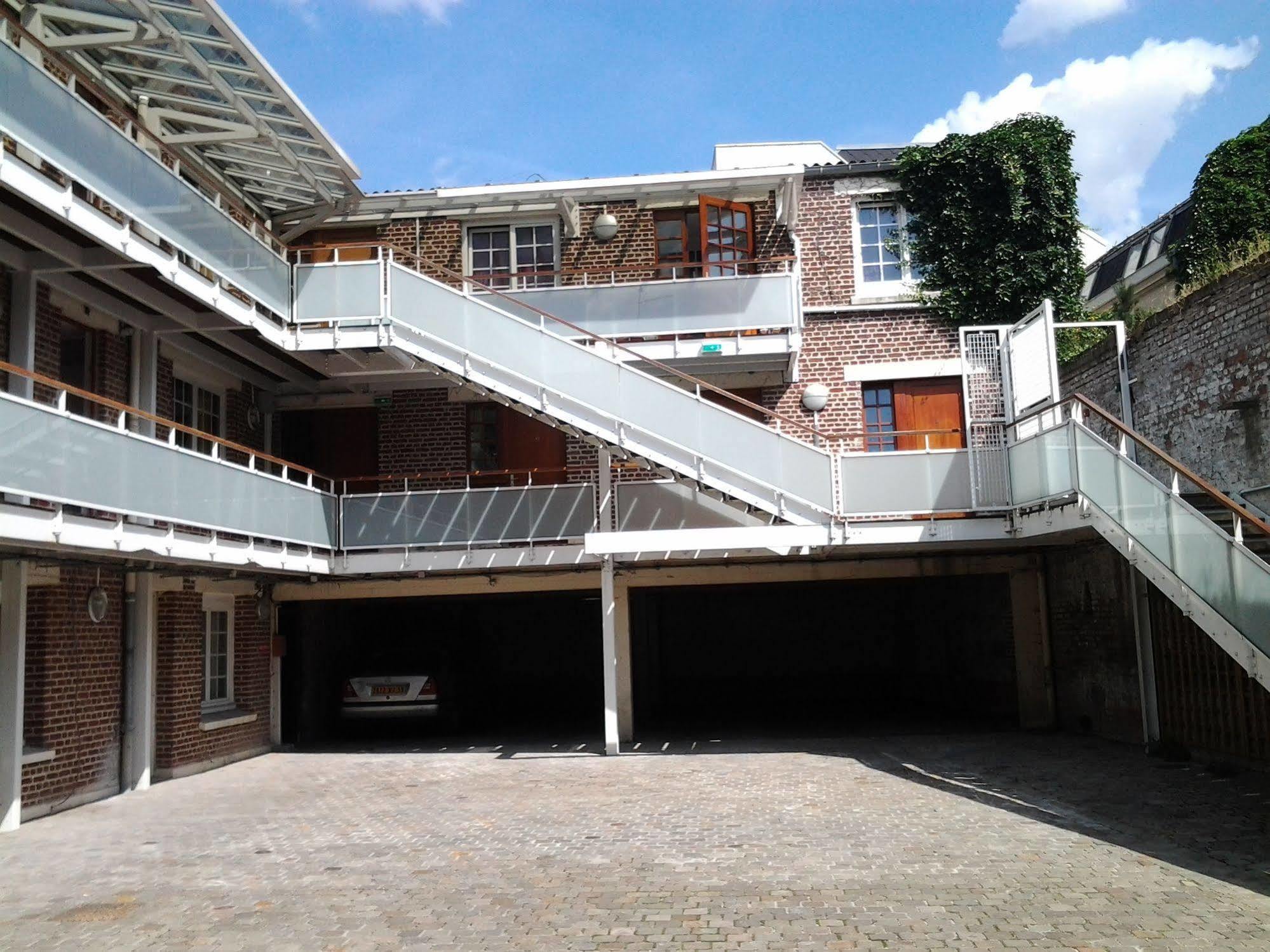 Modern'Hotel Valenciennes Exterior photo